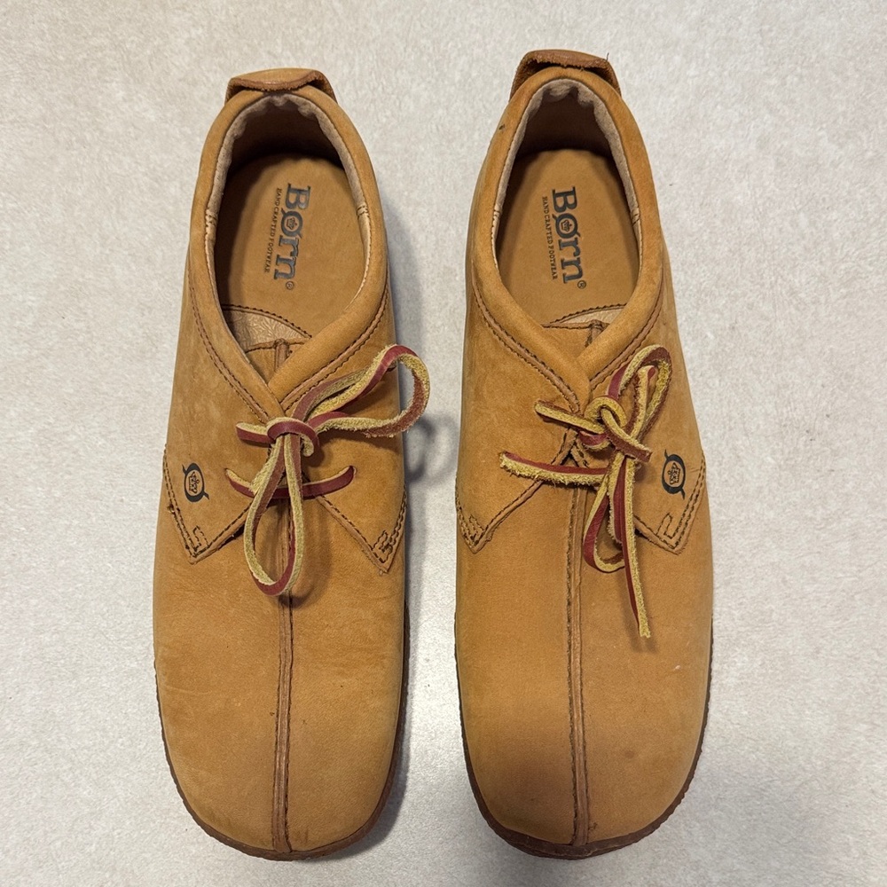 Born Women’s Chukka Boots in Tan Suede with Two-Tone Laces